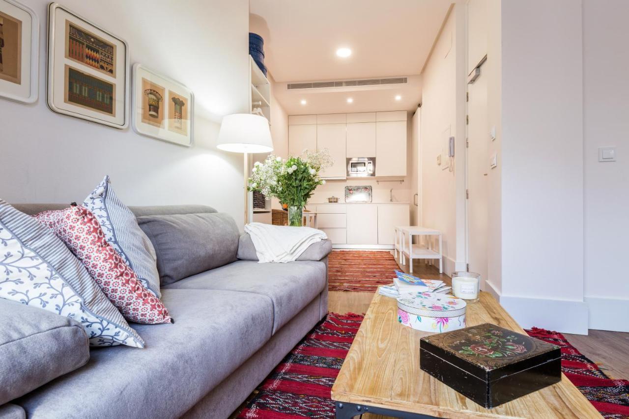 Sevilla Home Center Suites ภายนอก รูปภาพ