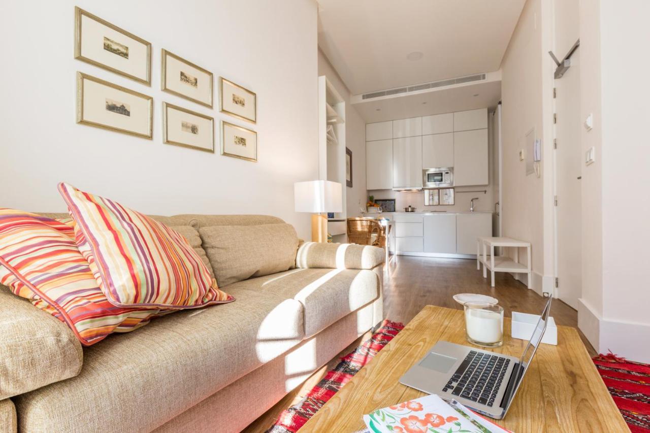 Sevilla Home Center Suites ภายนอก รูปภาพ