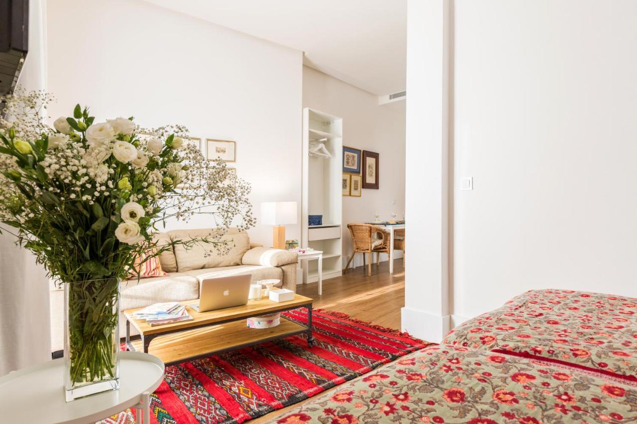 Sevilla Home Center Suites ภายนอก รูปภาพ