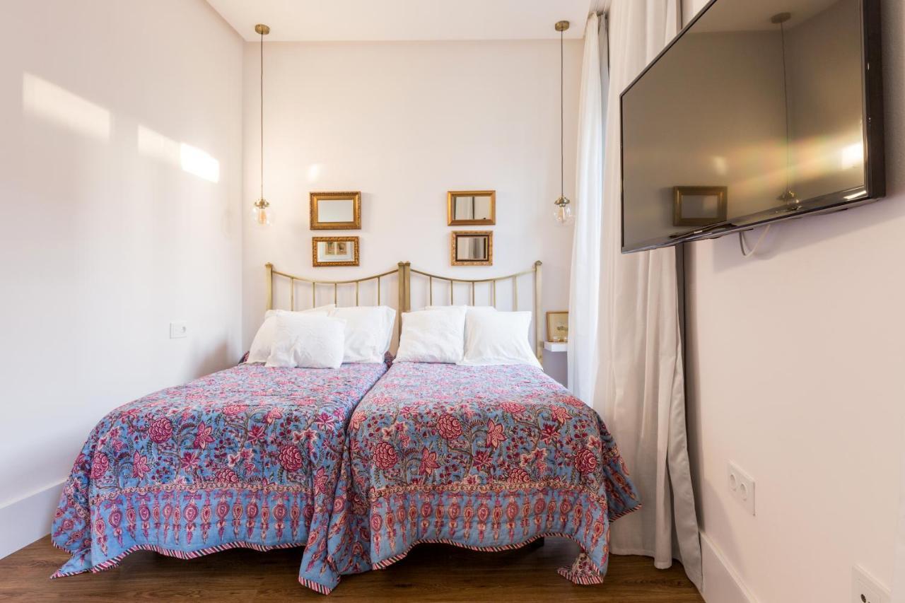 Sevilla Home Center Suites ภายนอก รูปภาพ
