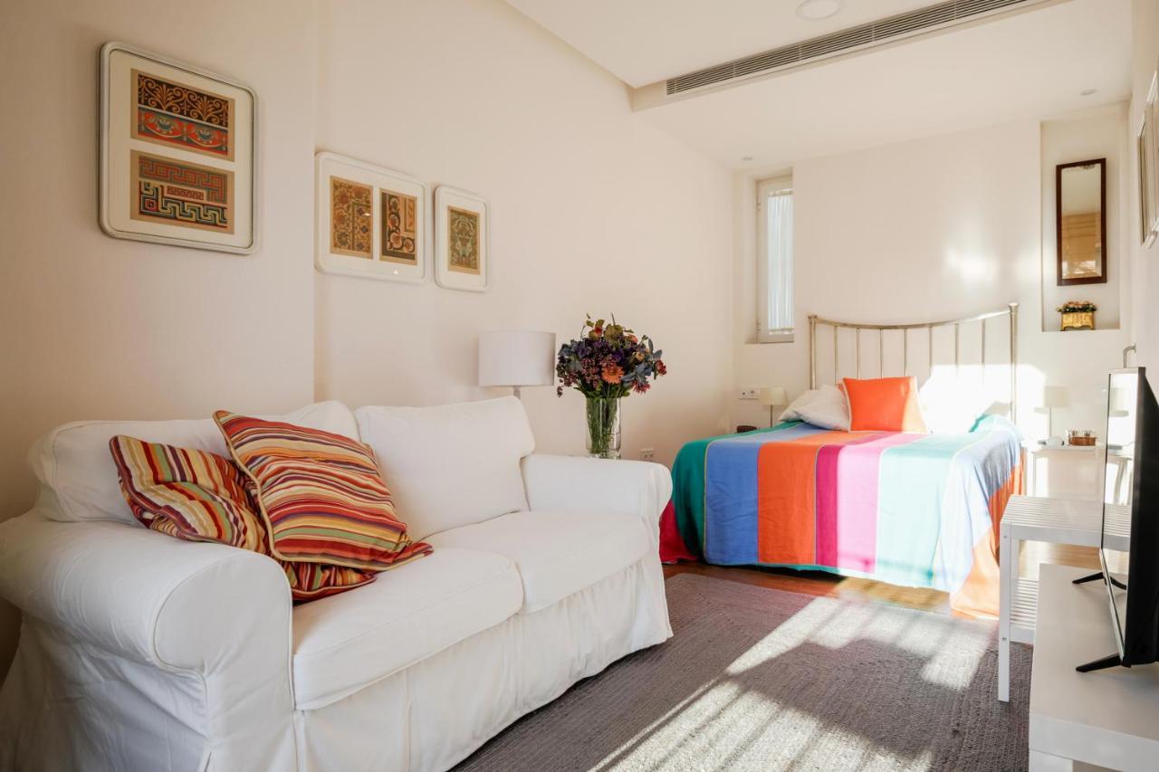 Sevilla Home Center Suites ภายนอก รูปภาพ