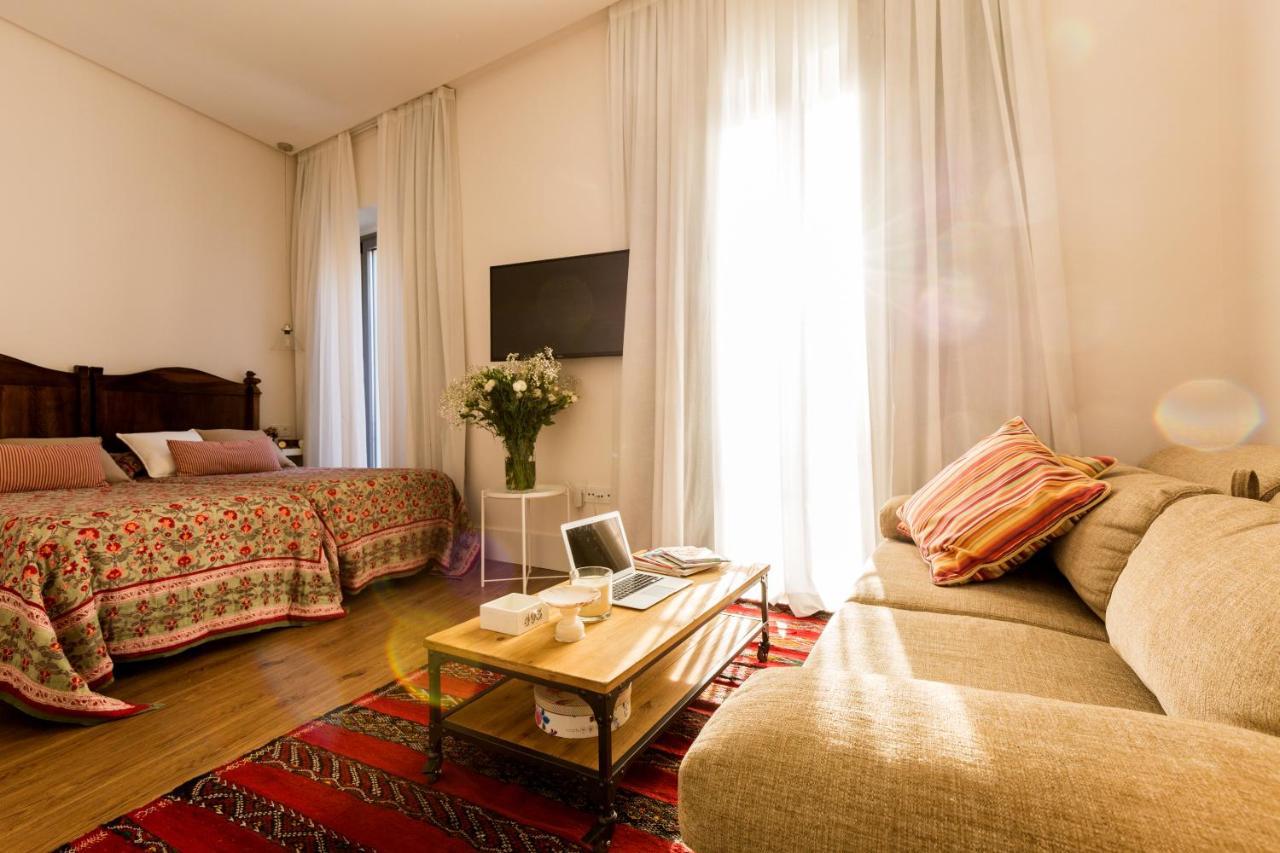 Sevilla Home Center Suites ภายนอก รูปภาพ