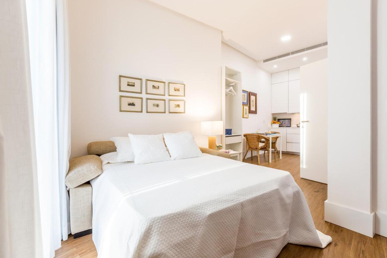 Sevilla Home Center Suites ภายนอก รูปภาพ