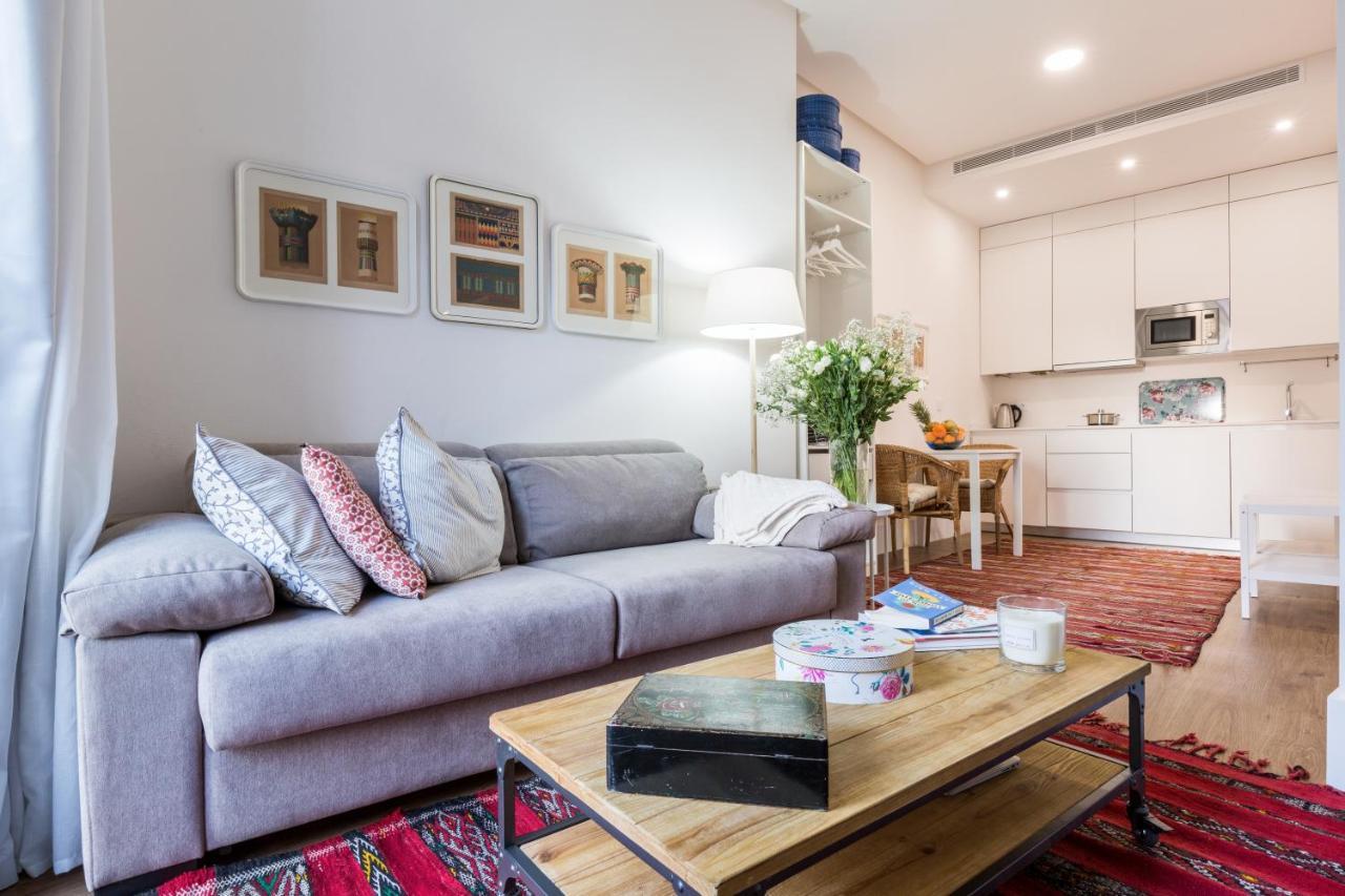 Sevilla Home Center Suites ภายนอก รูปภาพ